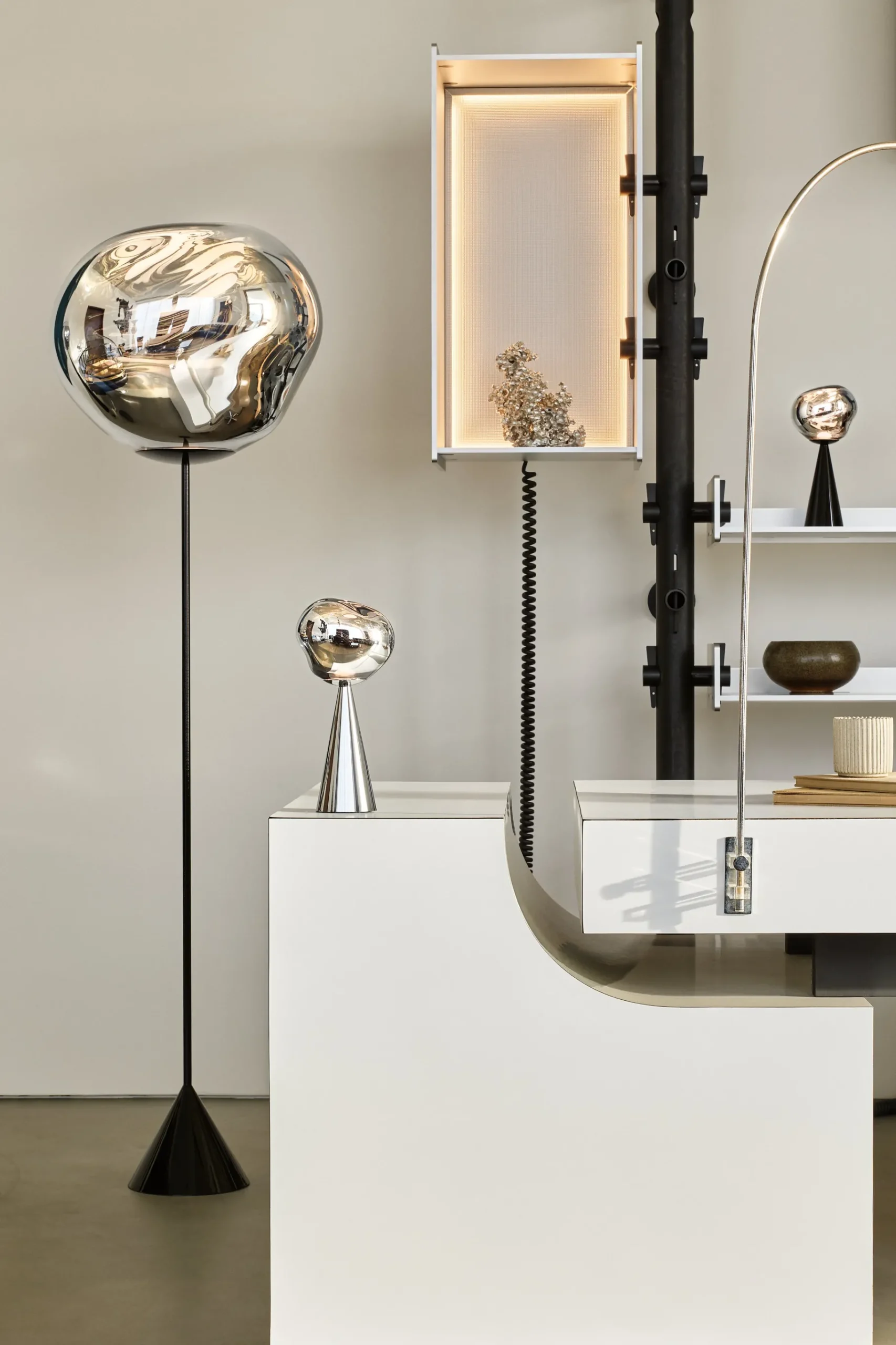 Melt Cone Slim Floor Light