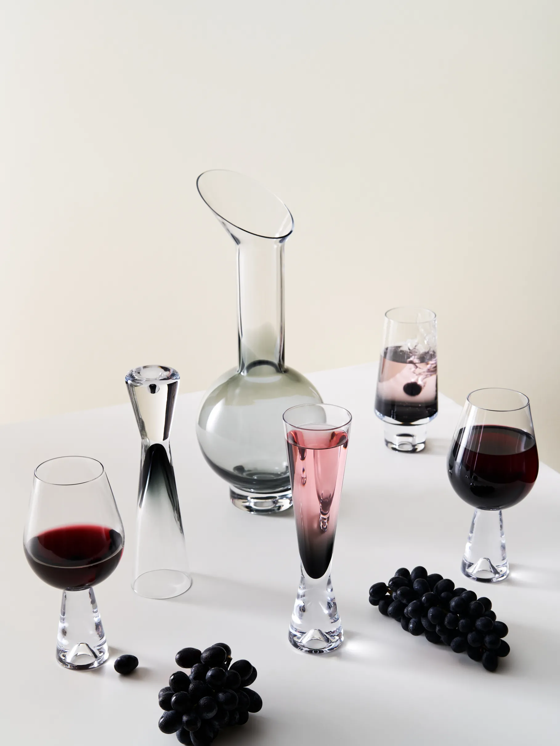 Tank Wine Glasses Set